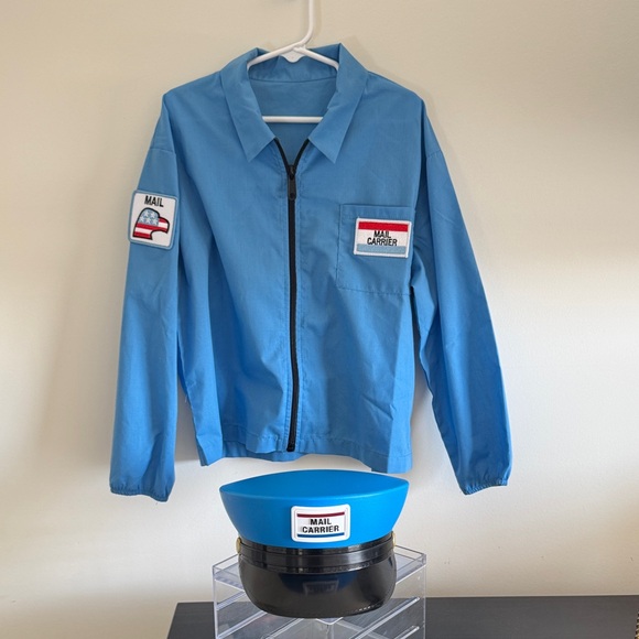 Lakeshore Mail Carrier costume - Picture 1 of 8